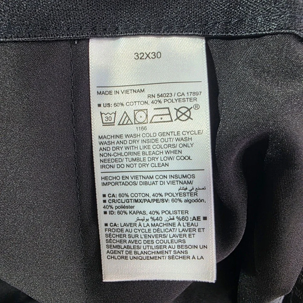 Old Navy Ultimate Tech Slim Built-In Flex Pants Mens 32x29 Gray NWT
